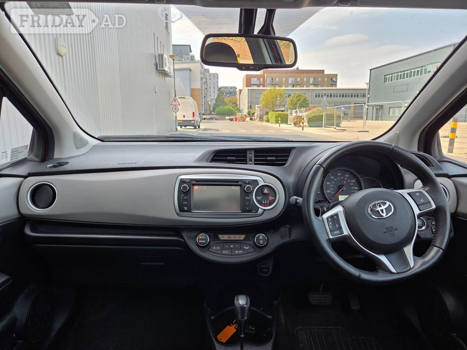 [ berth ]Toyota Yaris