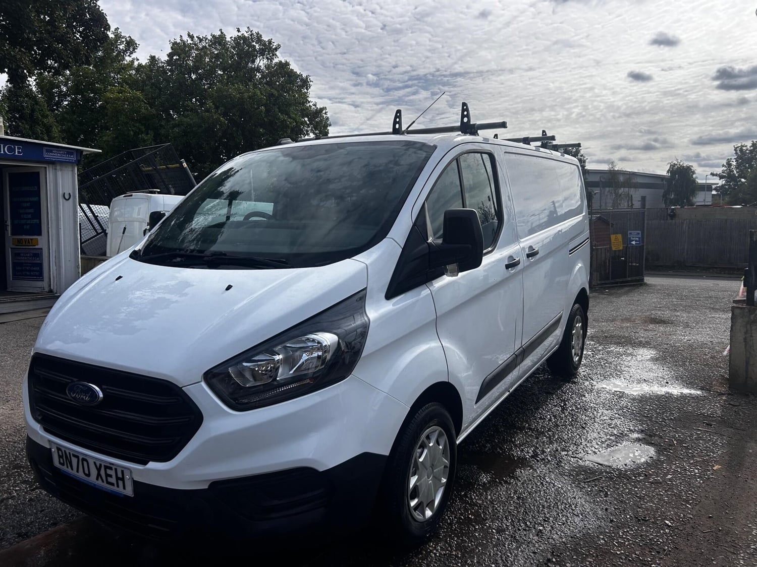 [ berth ]Ford Transit Custom