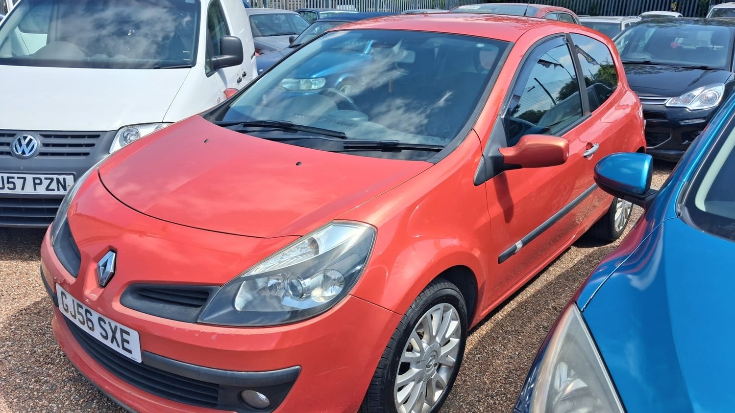 [ berth ]Renault Clio