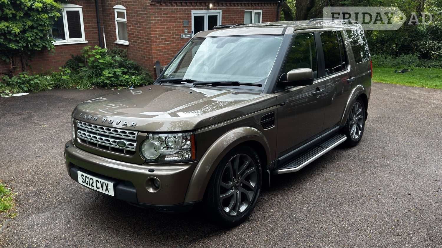 [ berth ]Land Rover Discovery 4