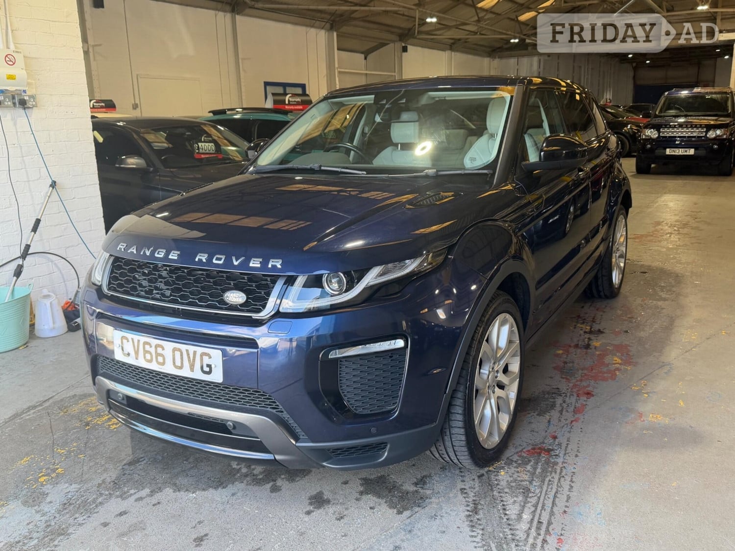 [ berth ]Land Rover Range Rover Evoque