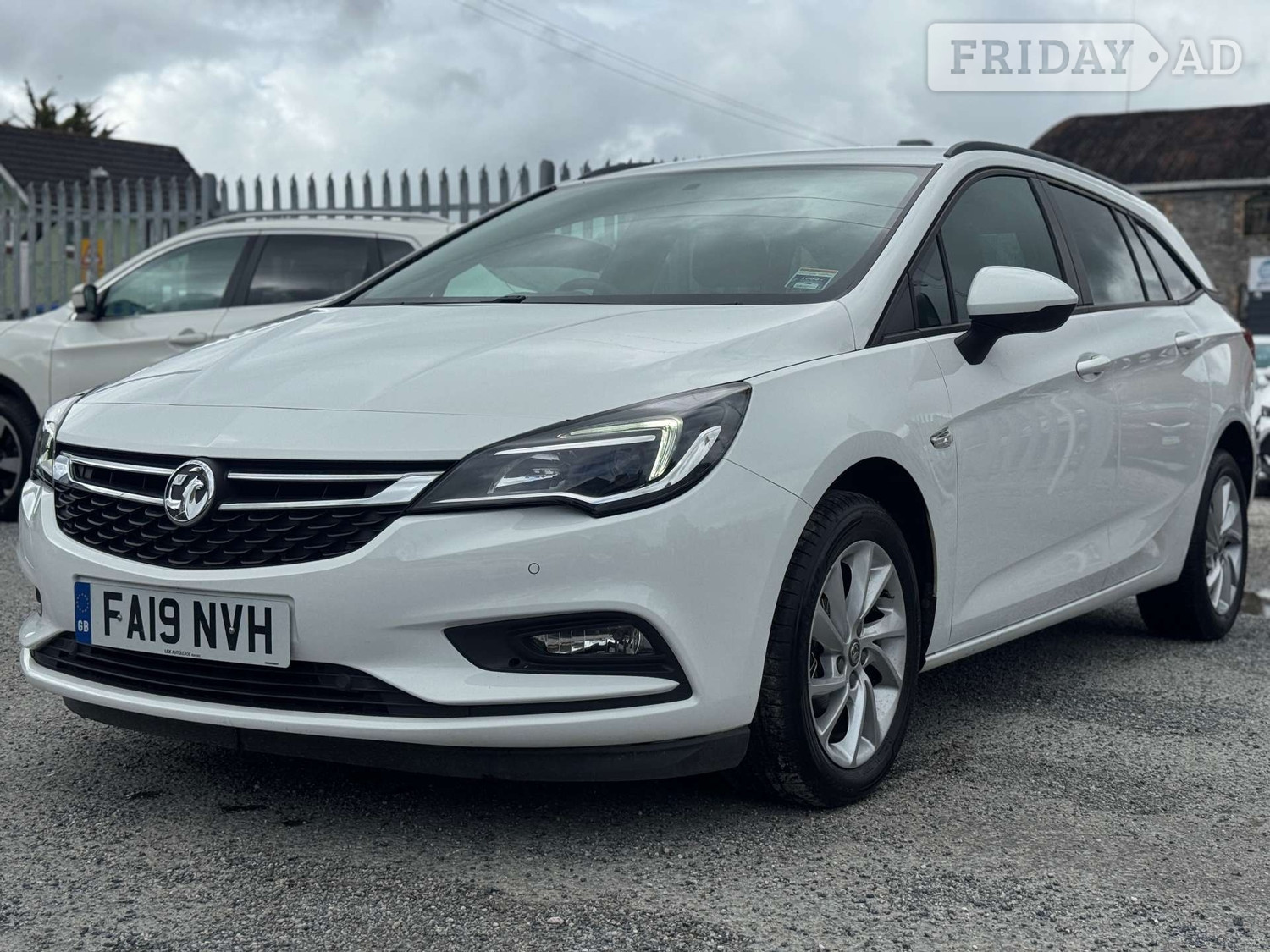 [ berth ]Vauxhall Astra