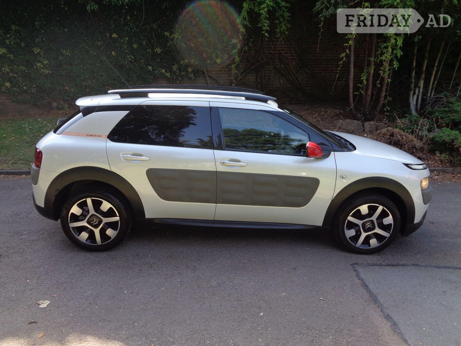 [ berth ]Citroen C4 Cactus