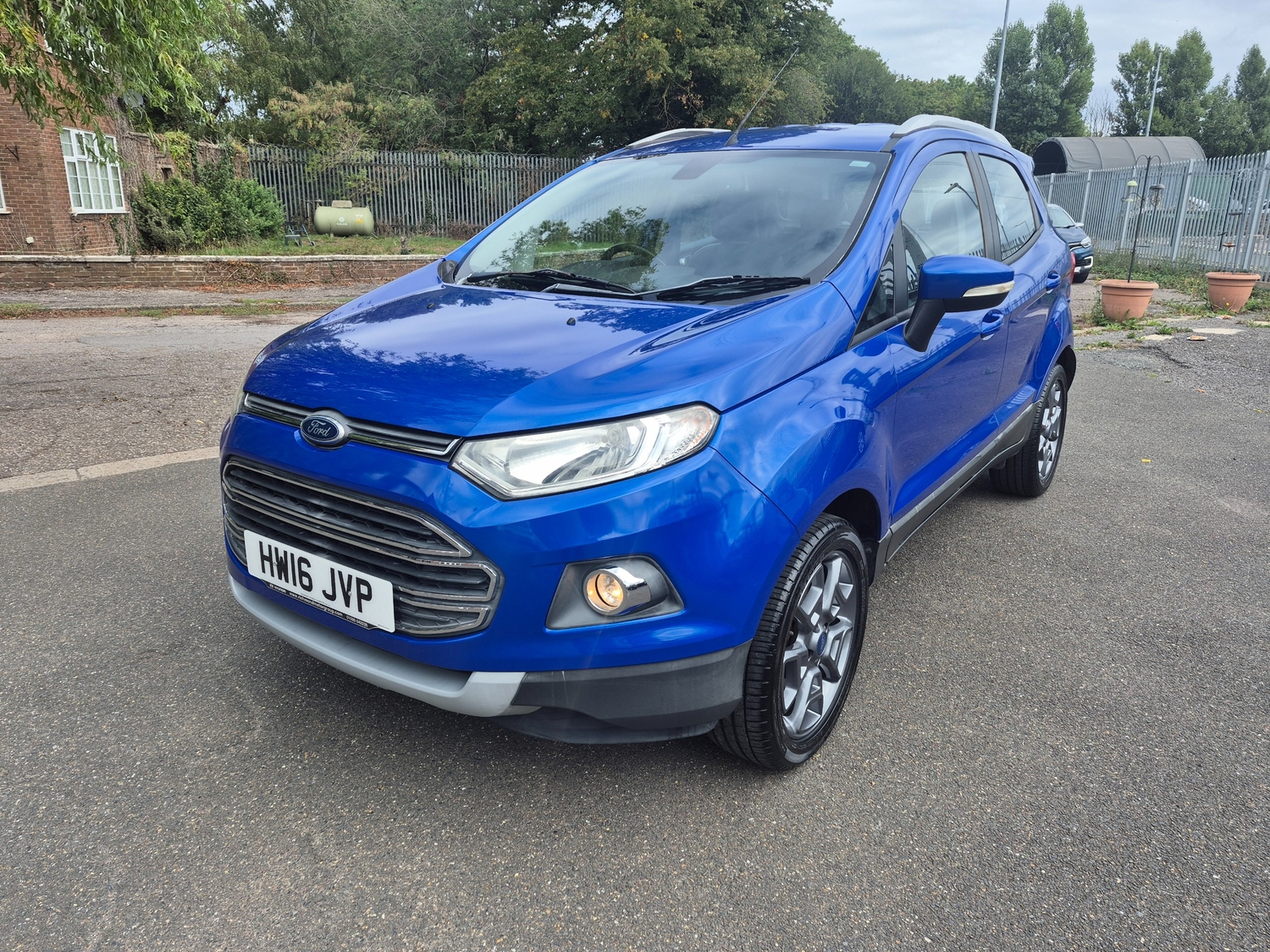 [ berth ]Ford Ecosport