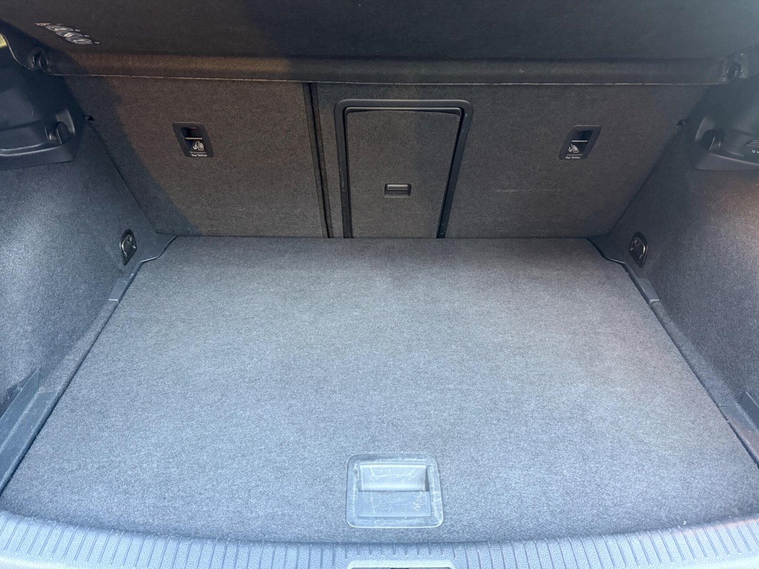 Volkswagen Golf 2015 - Cars