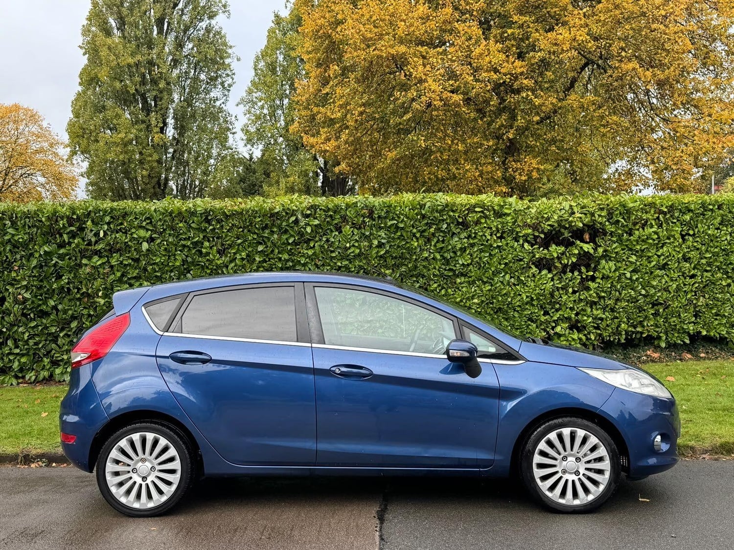 [ berth ]Ford Fiesta