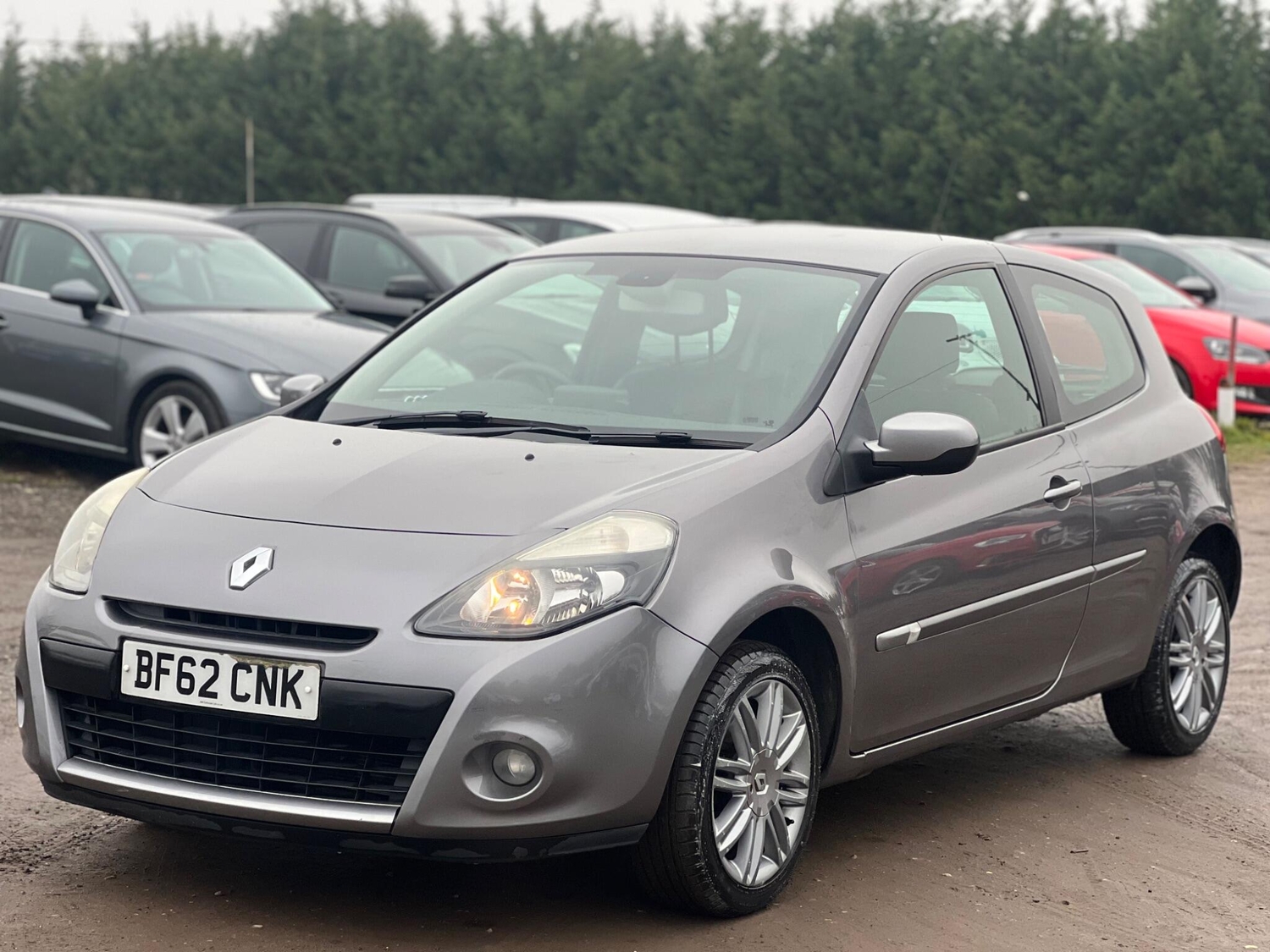 Renault Clio 2013 - Cars