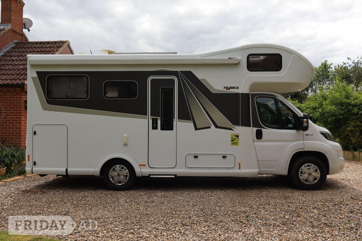 [2 berth ]Frankia F-Line A 680 Plus