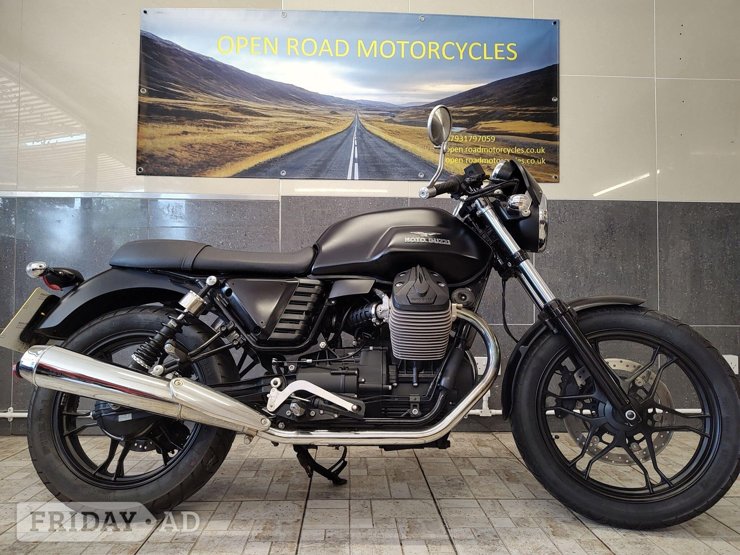 Moto Guzzi V7 2016 in Farnborough
