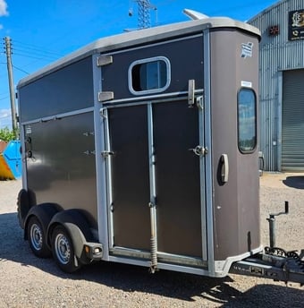 Ifor Williams HB506  Horse Trailer