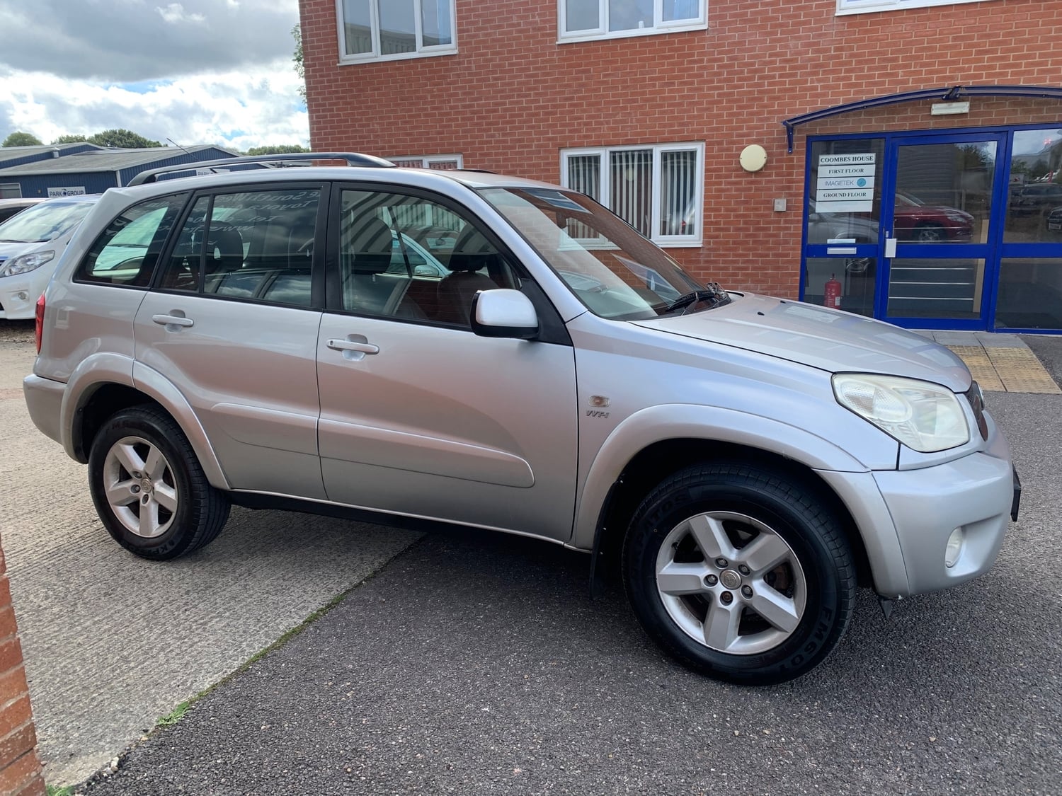 [ berth ]Toyota RAV4