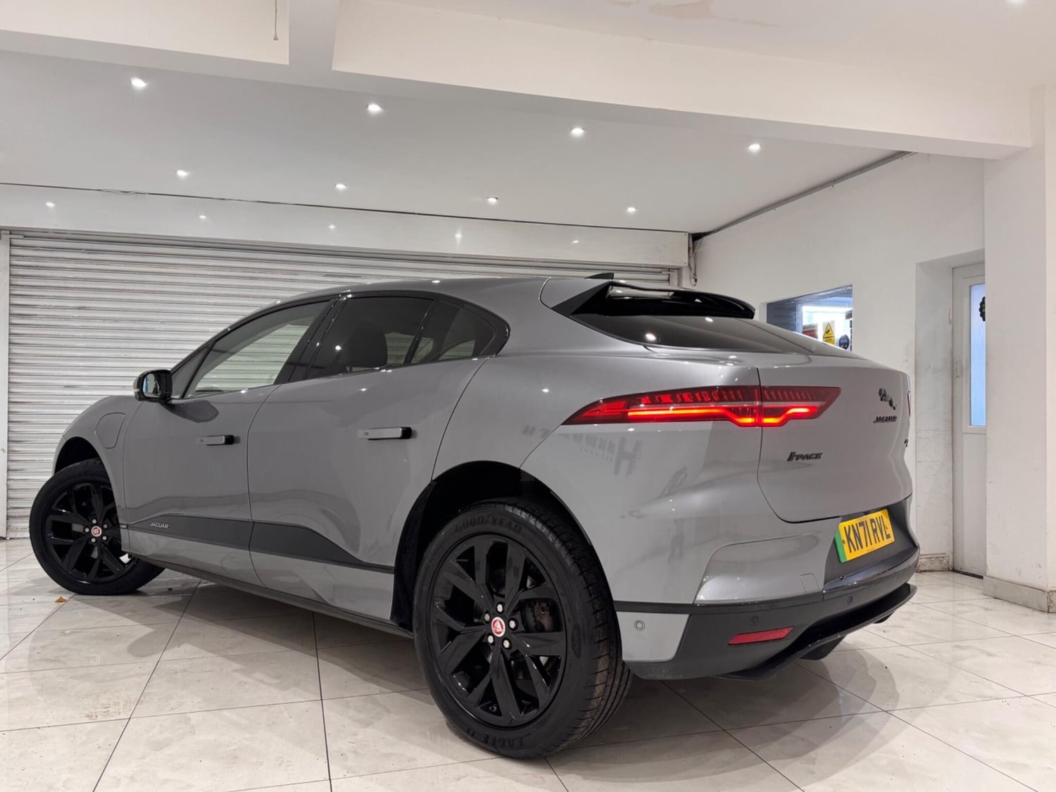 Jaguar I-Pace 2021 - Cars