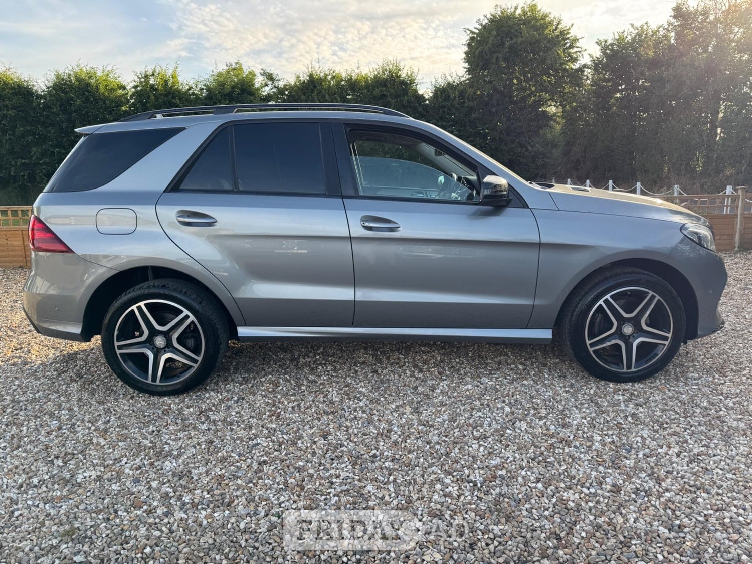 [ berth ]Mercedes-Benz GLE
