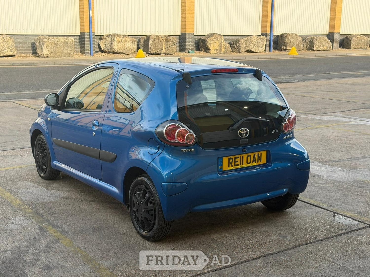 Toyota Aygo 2011 - Cars in Wembley