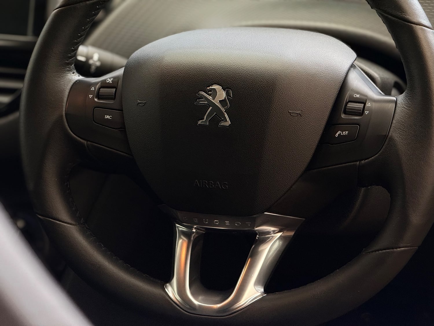 Peugeot 208 2016 - Cars in Blackburn