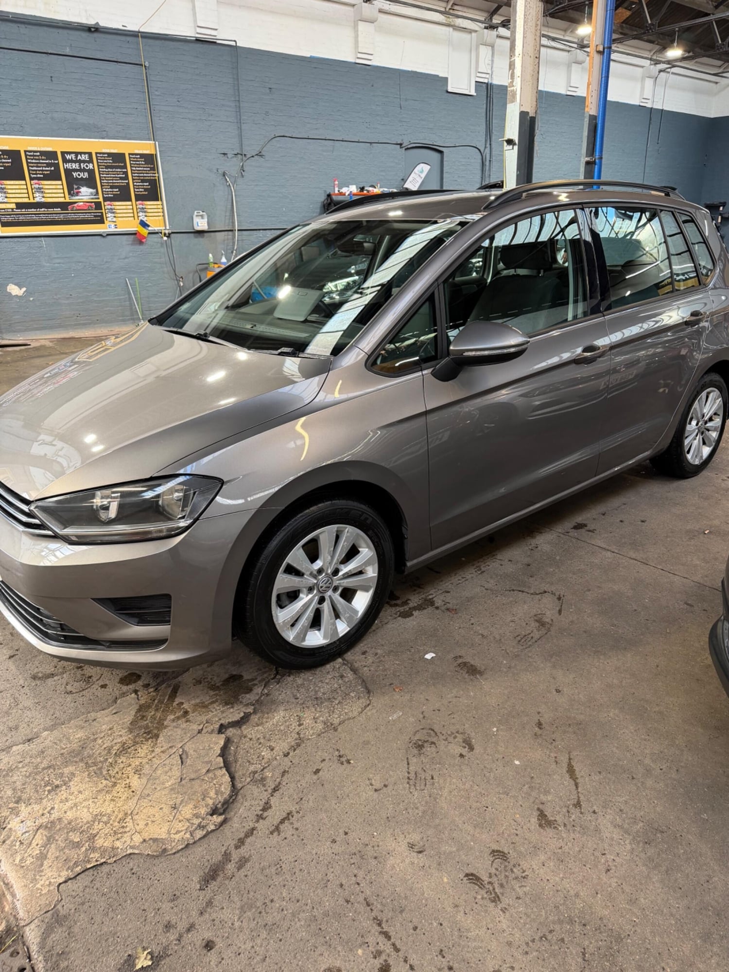 [ berth ]Volkswagen Golf SV