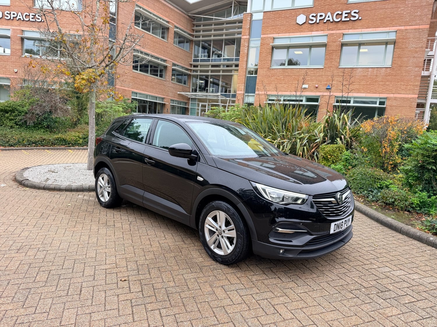 [ berth ]Vauxhall Grandland X
