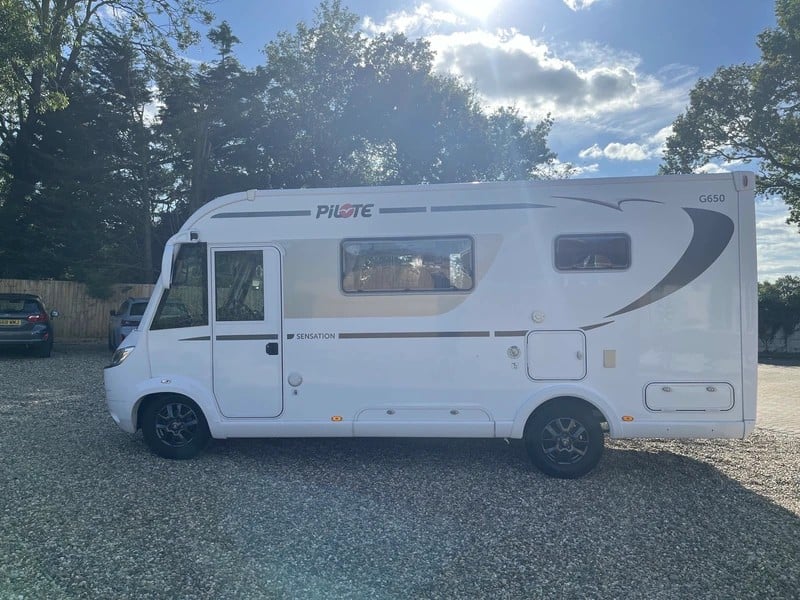 Pilote Galaxy G650L Sensation 2017 for sale - Motorhomes & Caravans in Halstead
