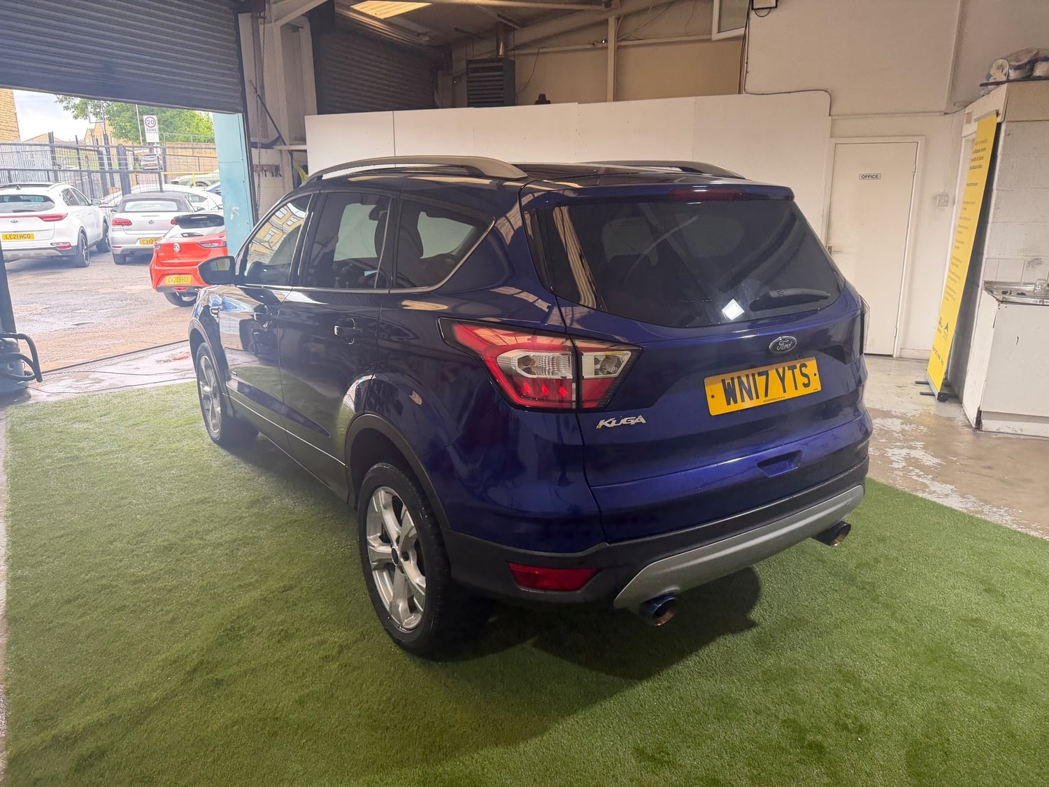 Ford Kuga 2017 - Cars in Dewsbury