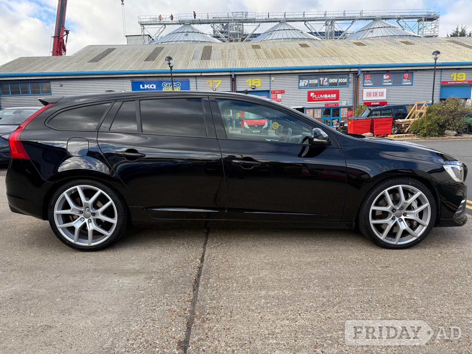 [ berth ]Volvo V60