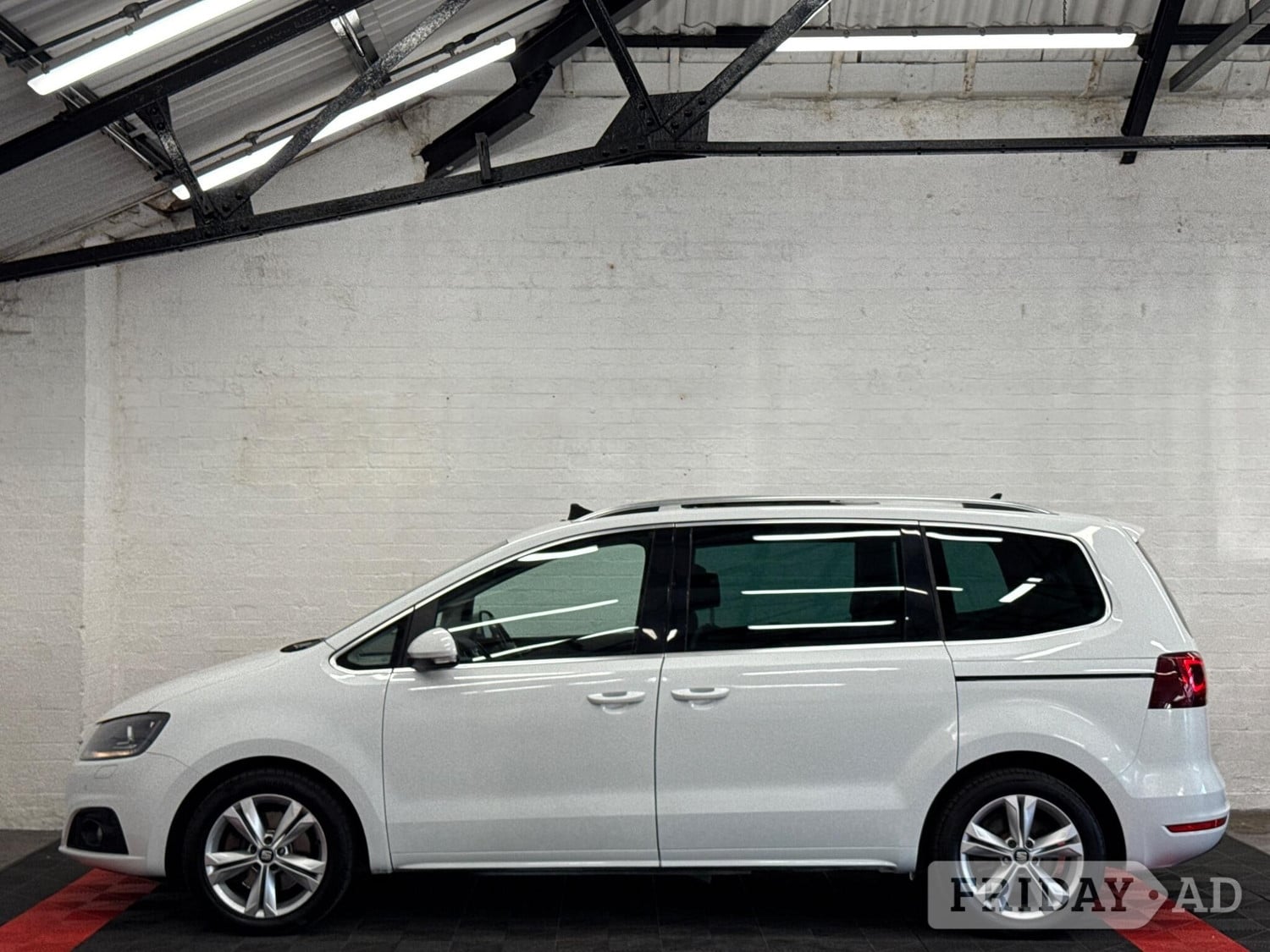 [ berth ]SEAT Alhambra