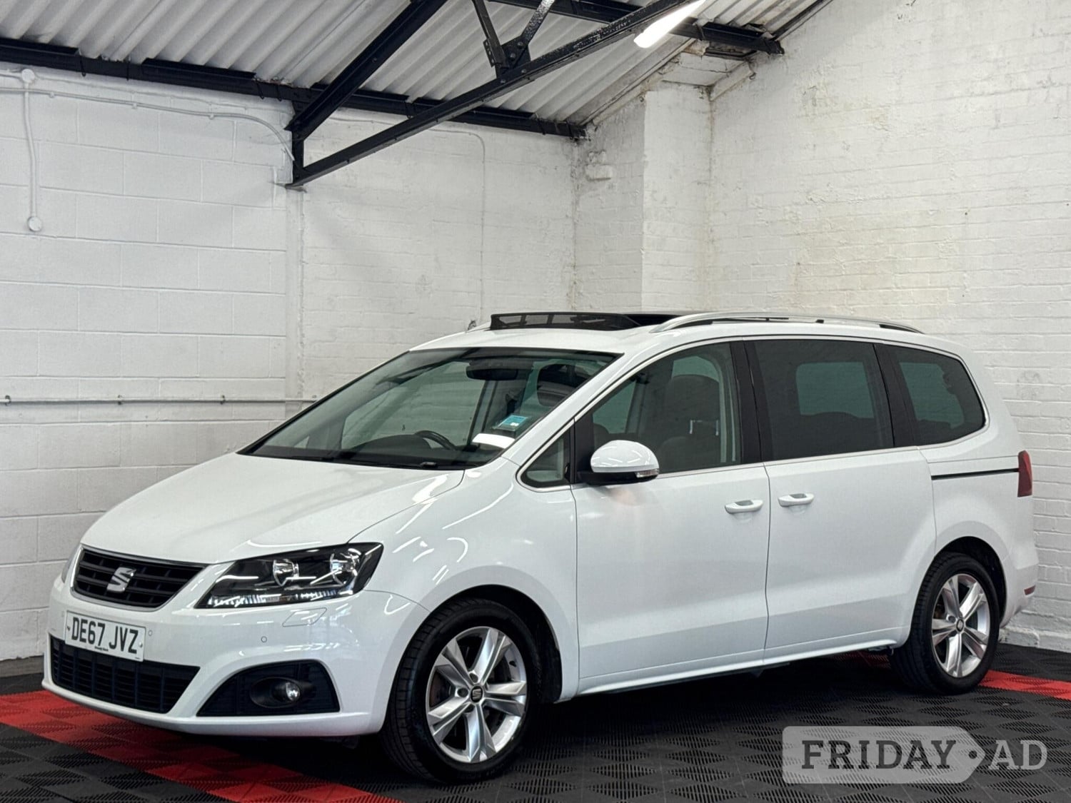 SEAT Alhambra 2017 - Cars