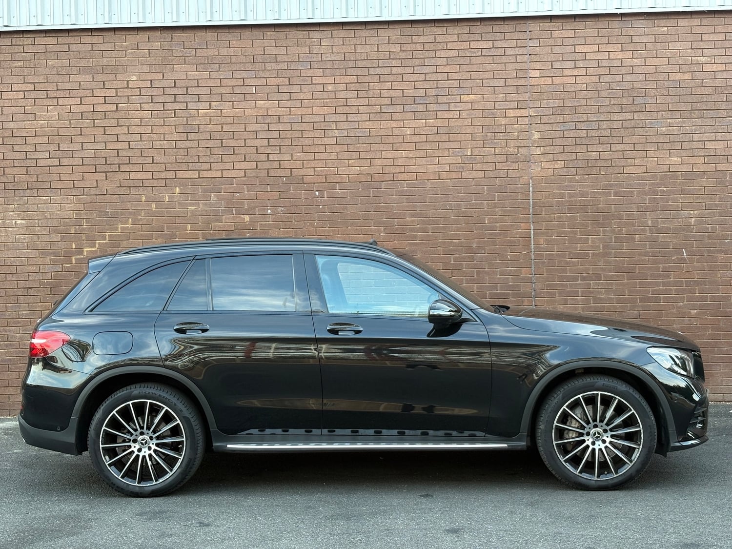 Mercedes-Benz GLC 2019 - Cars