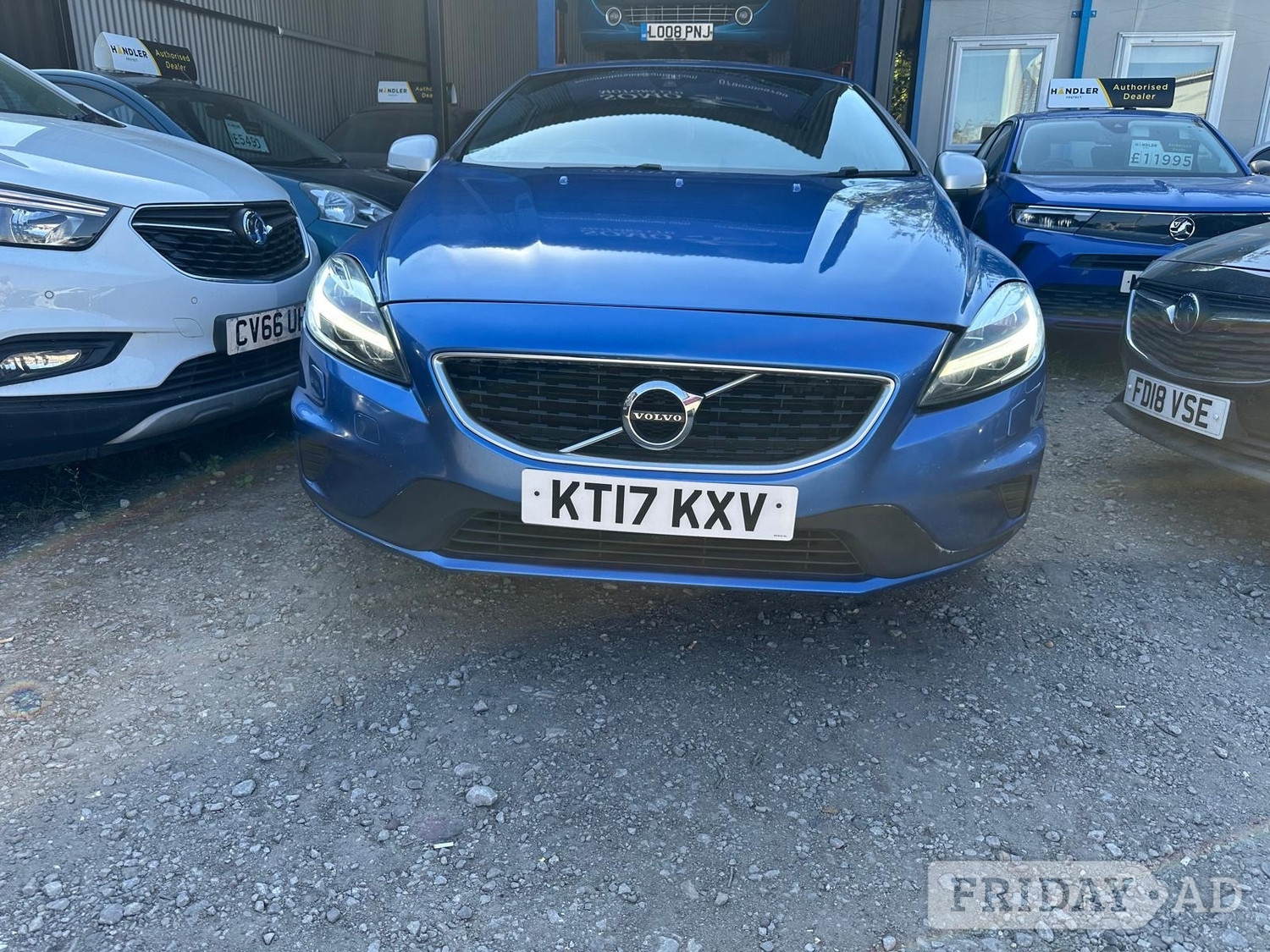 Volvo V40 2017 in Oldbury