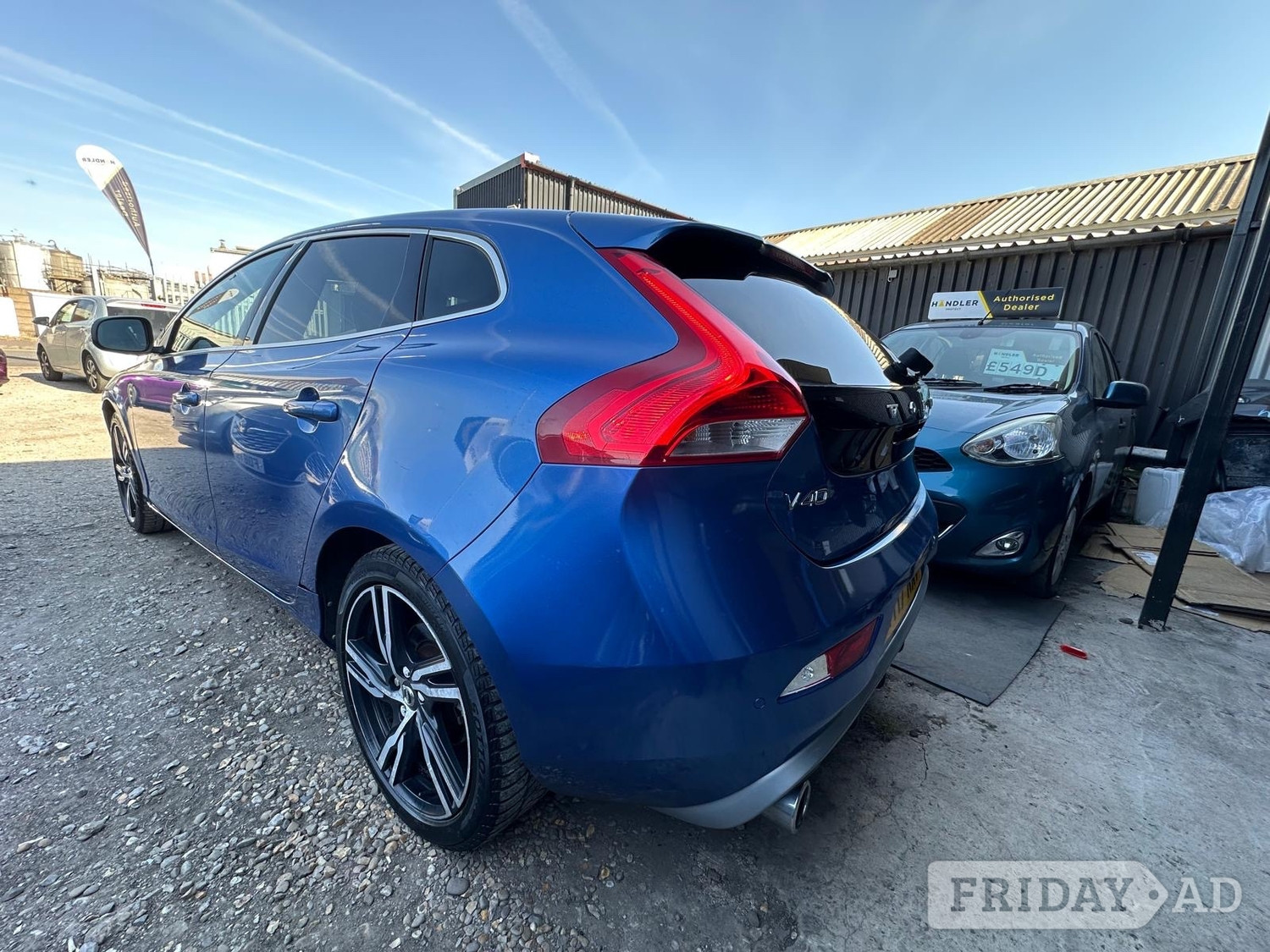Volvo V40 2017 - Cars in Oldbury