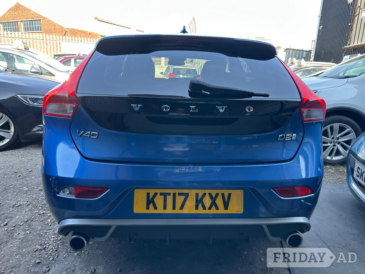 Volvo V40 2017 - Cars