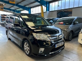 Nissan Serena 2012