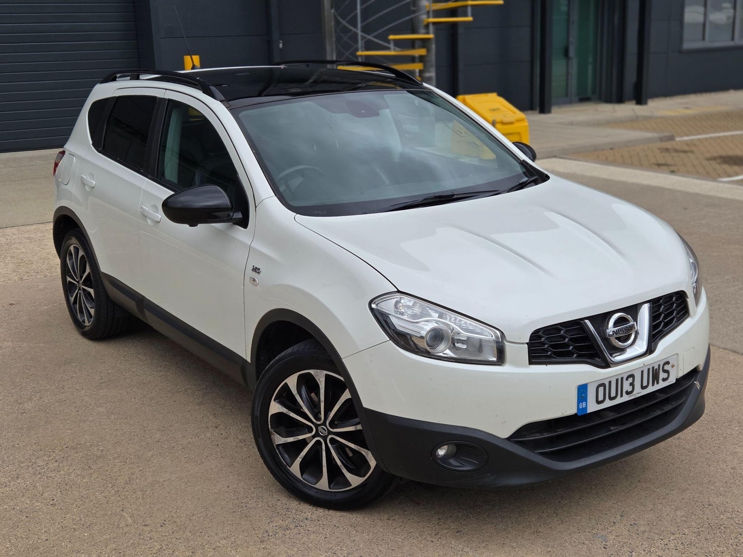 Nissan Qashqai 2013 in Slough