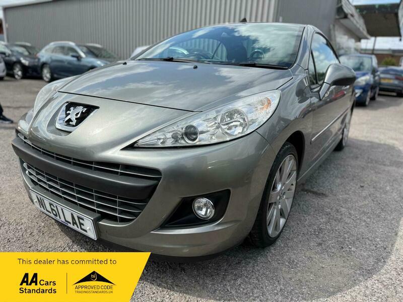 [ berth ]Peugeot 207 CC