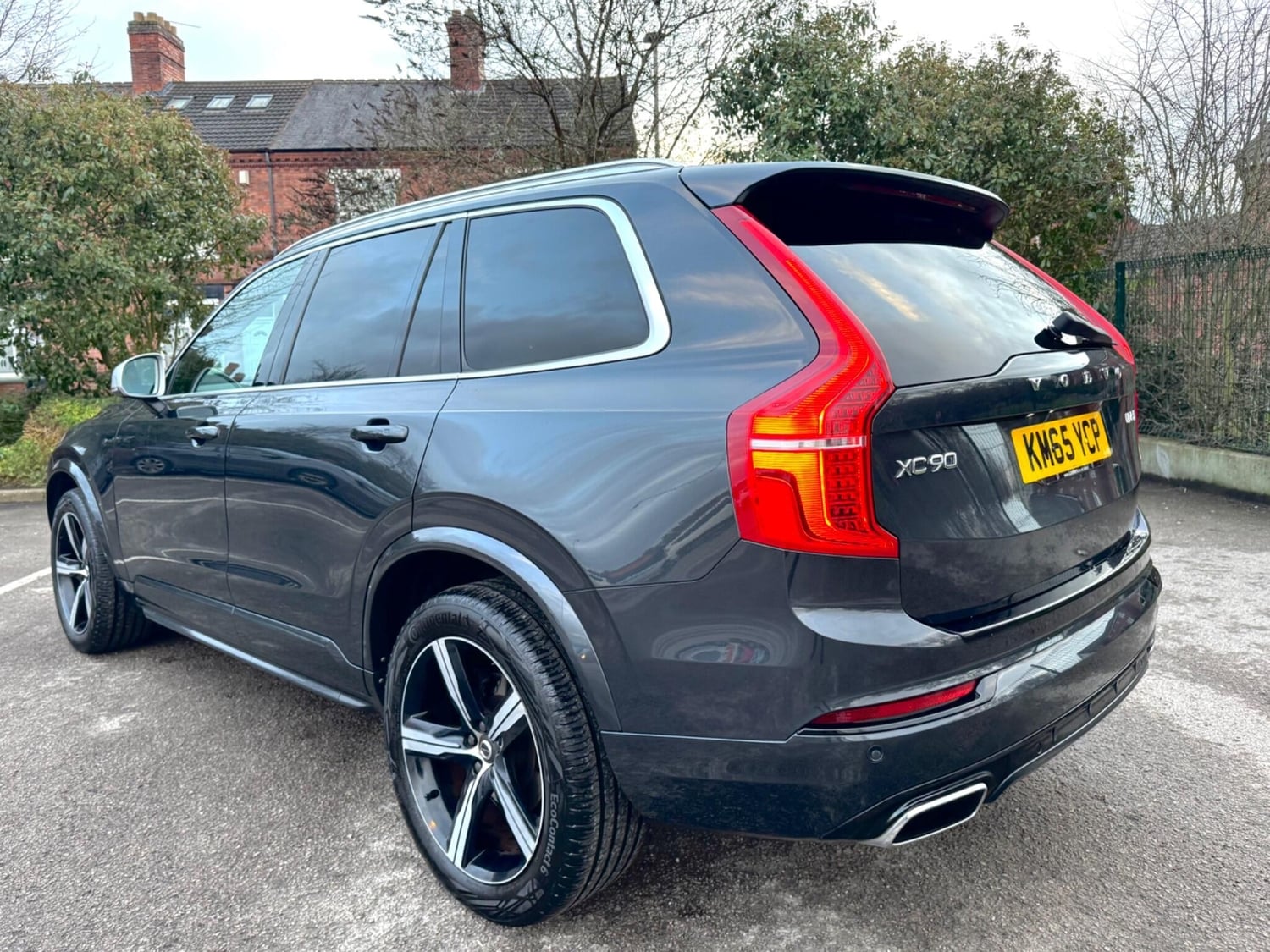Volvo XC90 2015 - Cars in Leicester