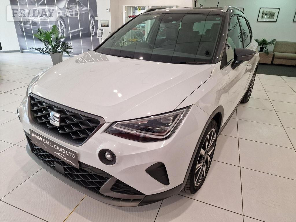[ berth ]SEAT Arona