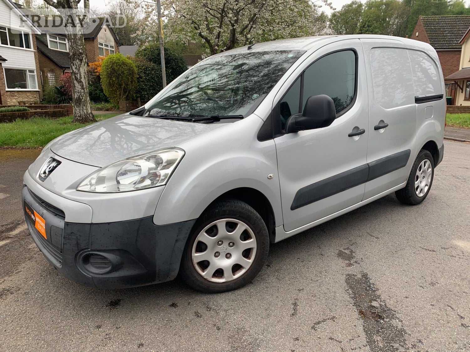 [ berth ]Peugeot Partner
