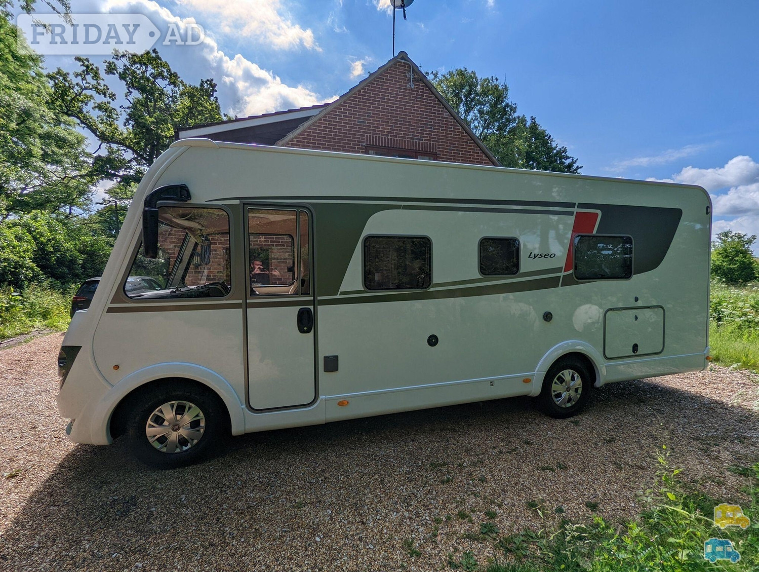 Burstner Lyseo Time I 720 - Twin Singled Beds 2021 for sale - Motorhomes & Caravans in Southampton