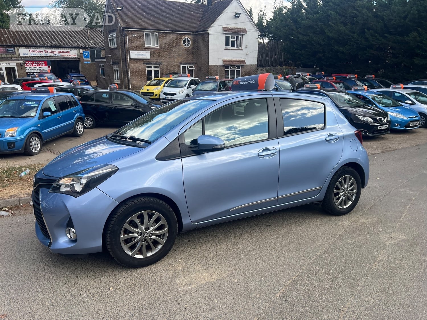 Toyota Yaris 2017 - Cars