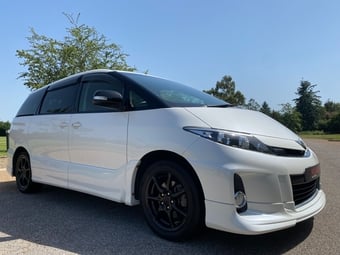 Toyota Estima 2012