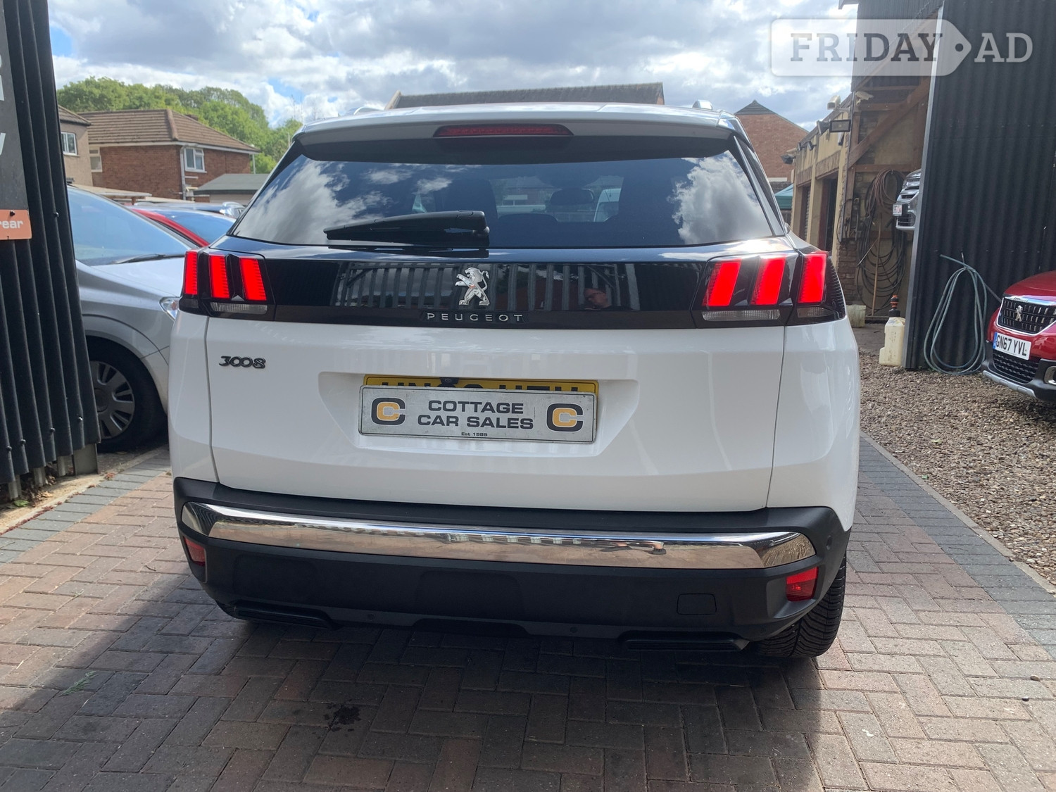 Peugeot 3008 2020 - Cars in Hayes