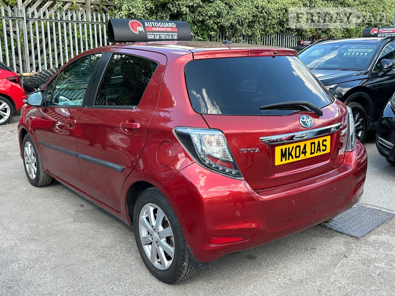 Toyota Yaris 2013 - Cars