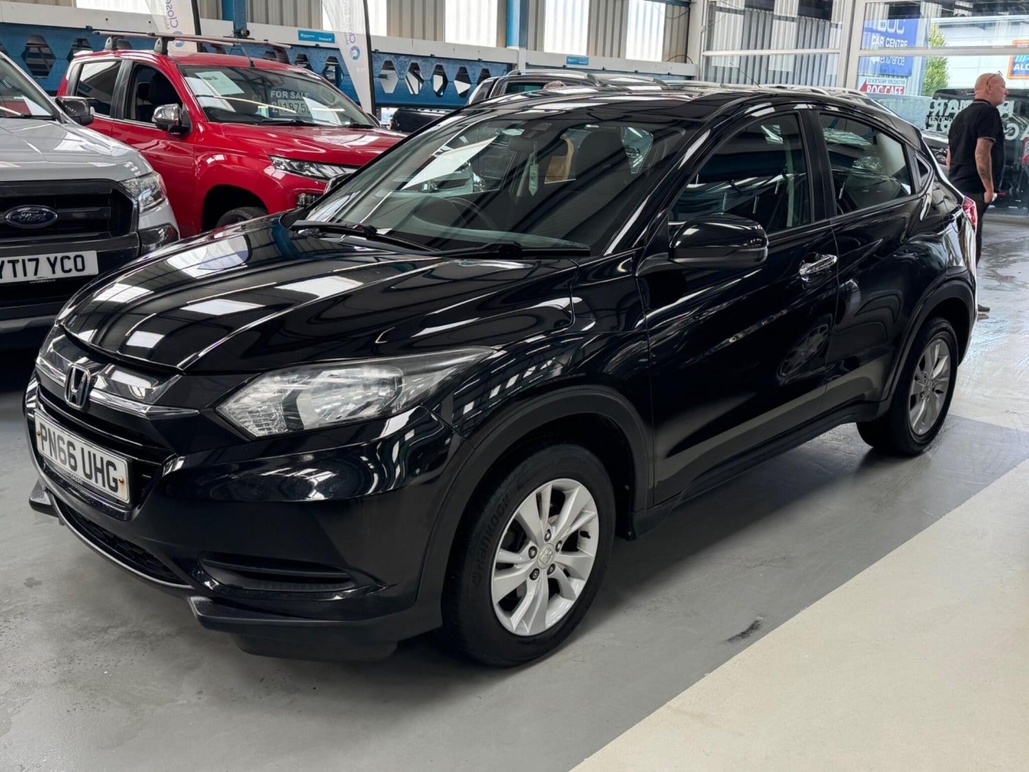 Honda HR-V 2016 - Cars in Bolton