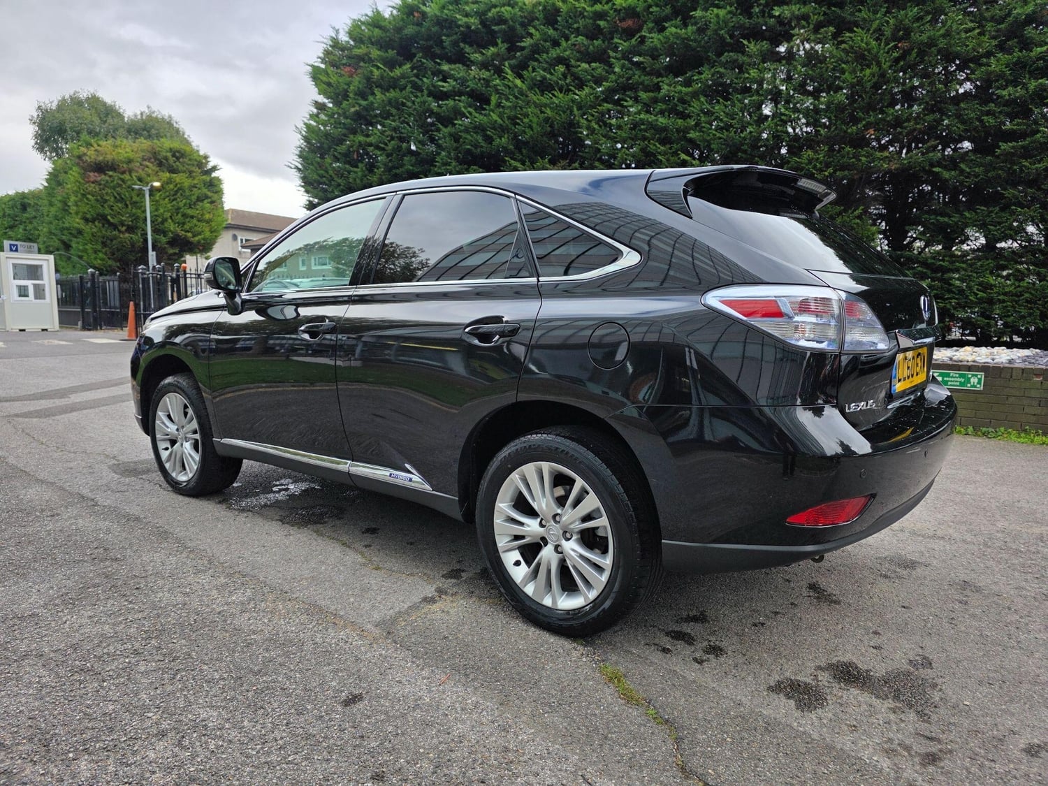 Lexus RX 2011 - Cars in Hounslow