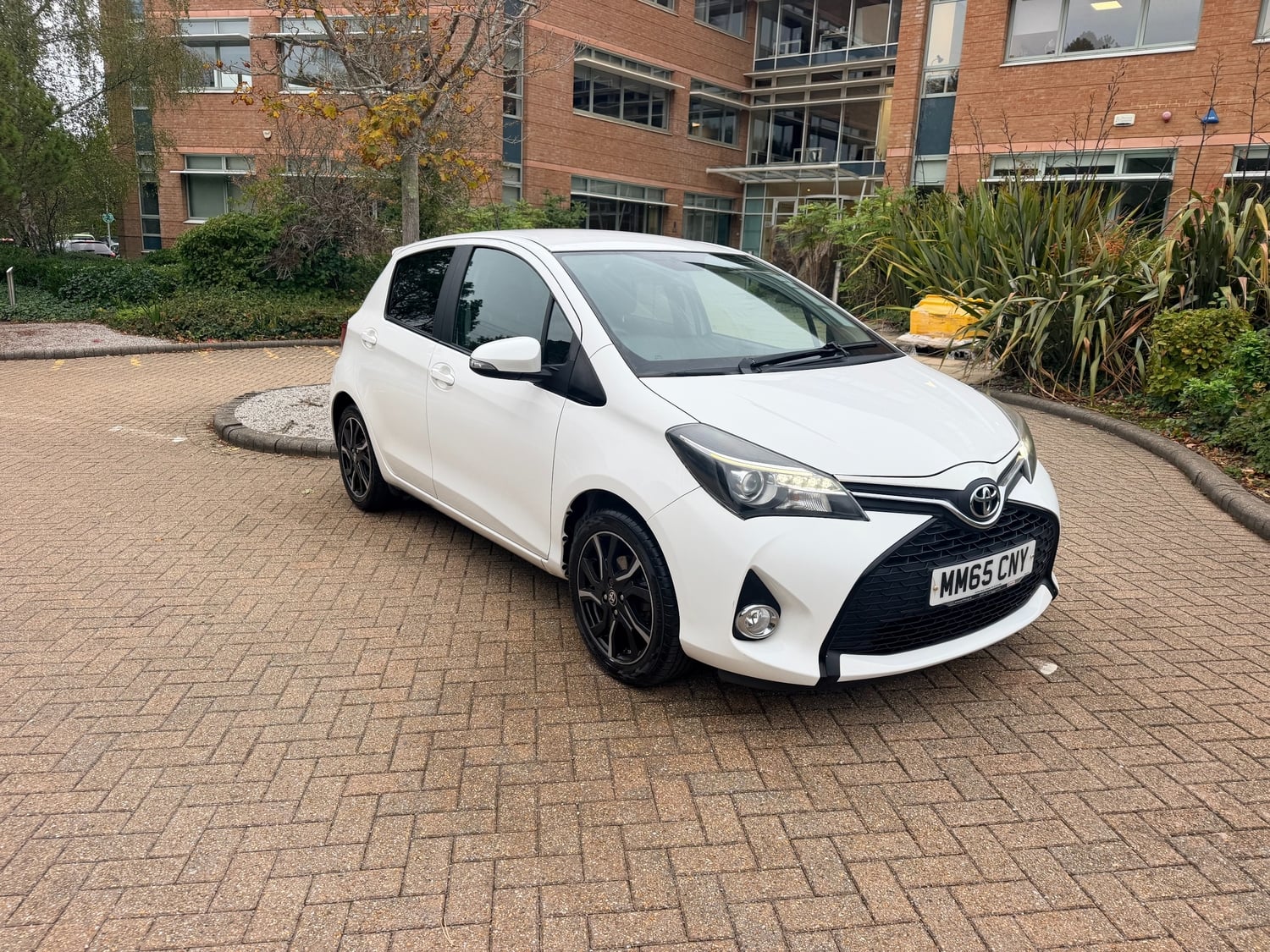 [ berth ]Toyota Yaris