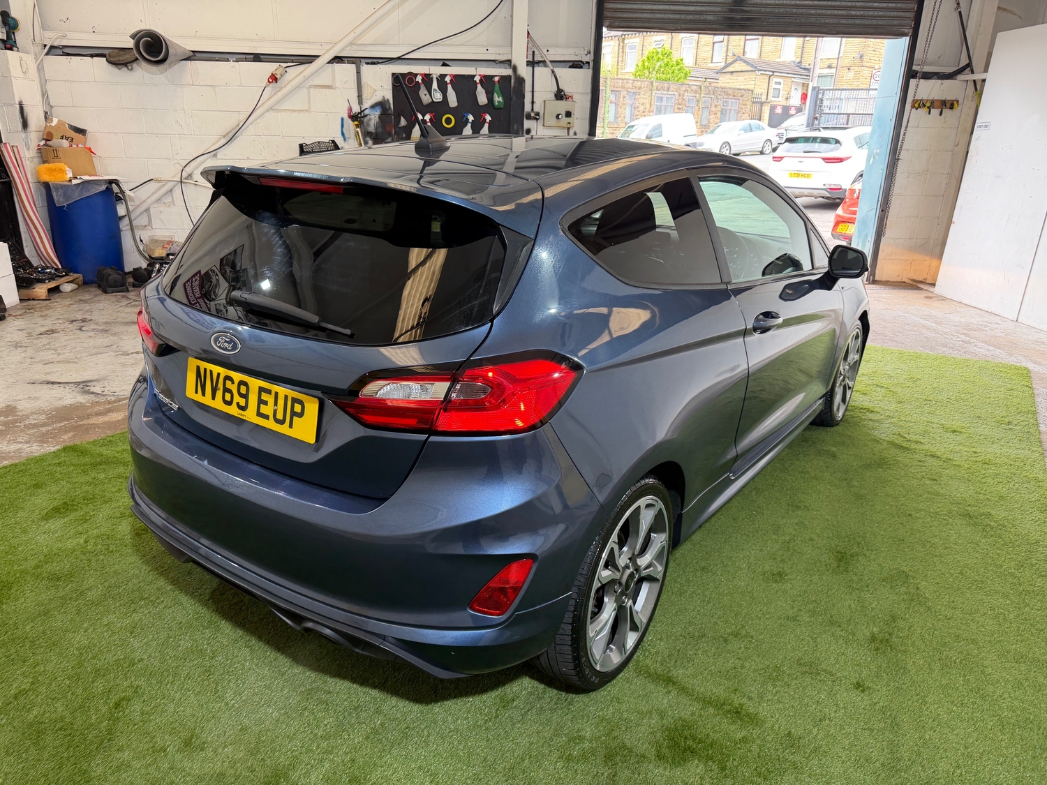 [ berth ]Ford Fiesta