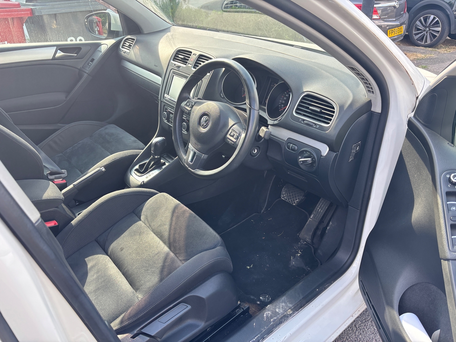 Volkswagen Golf Slough