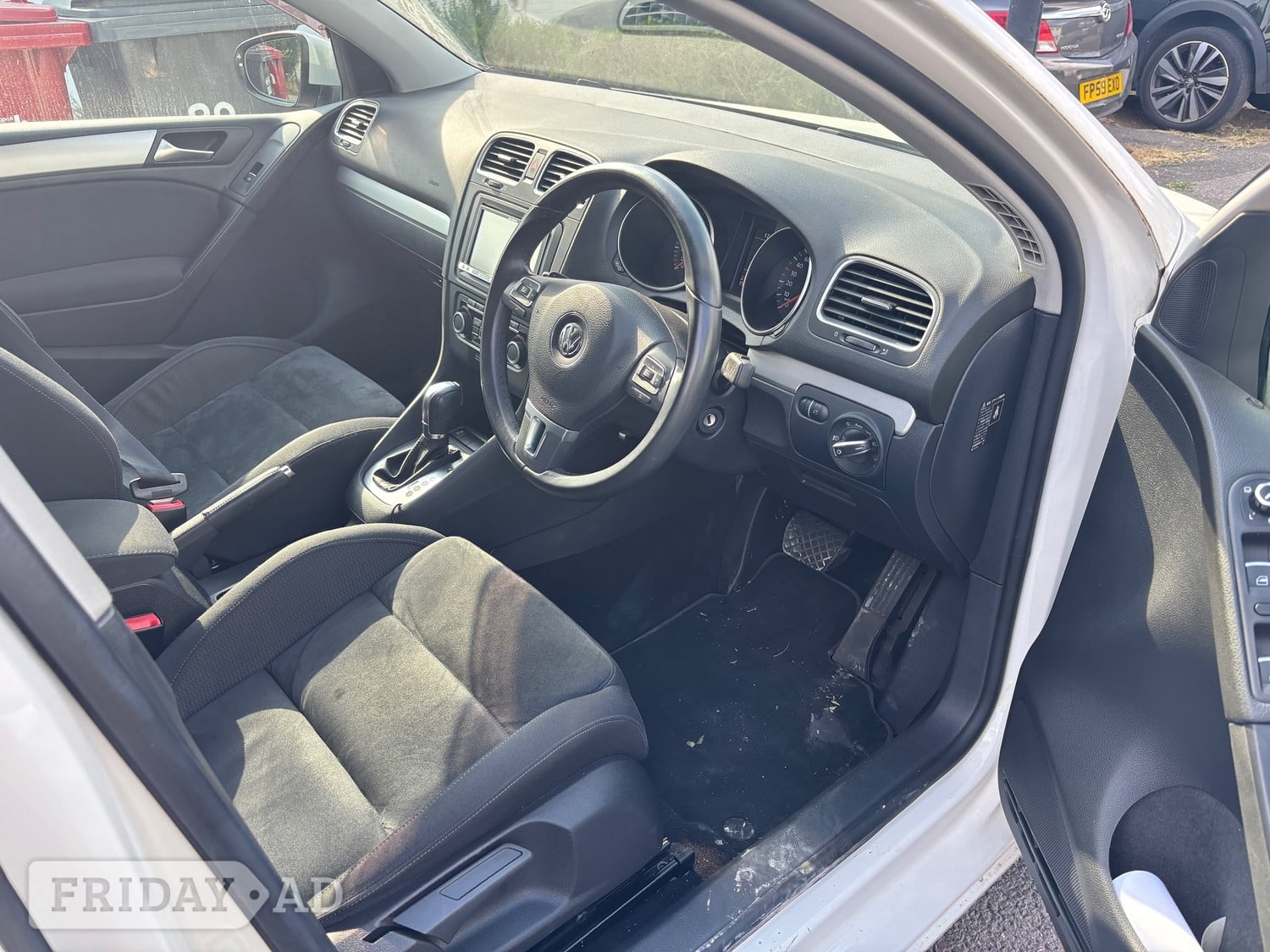 Volkswagen Golf Slough