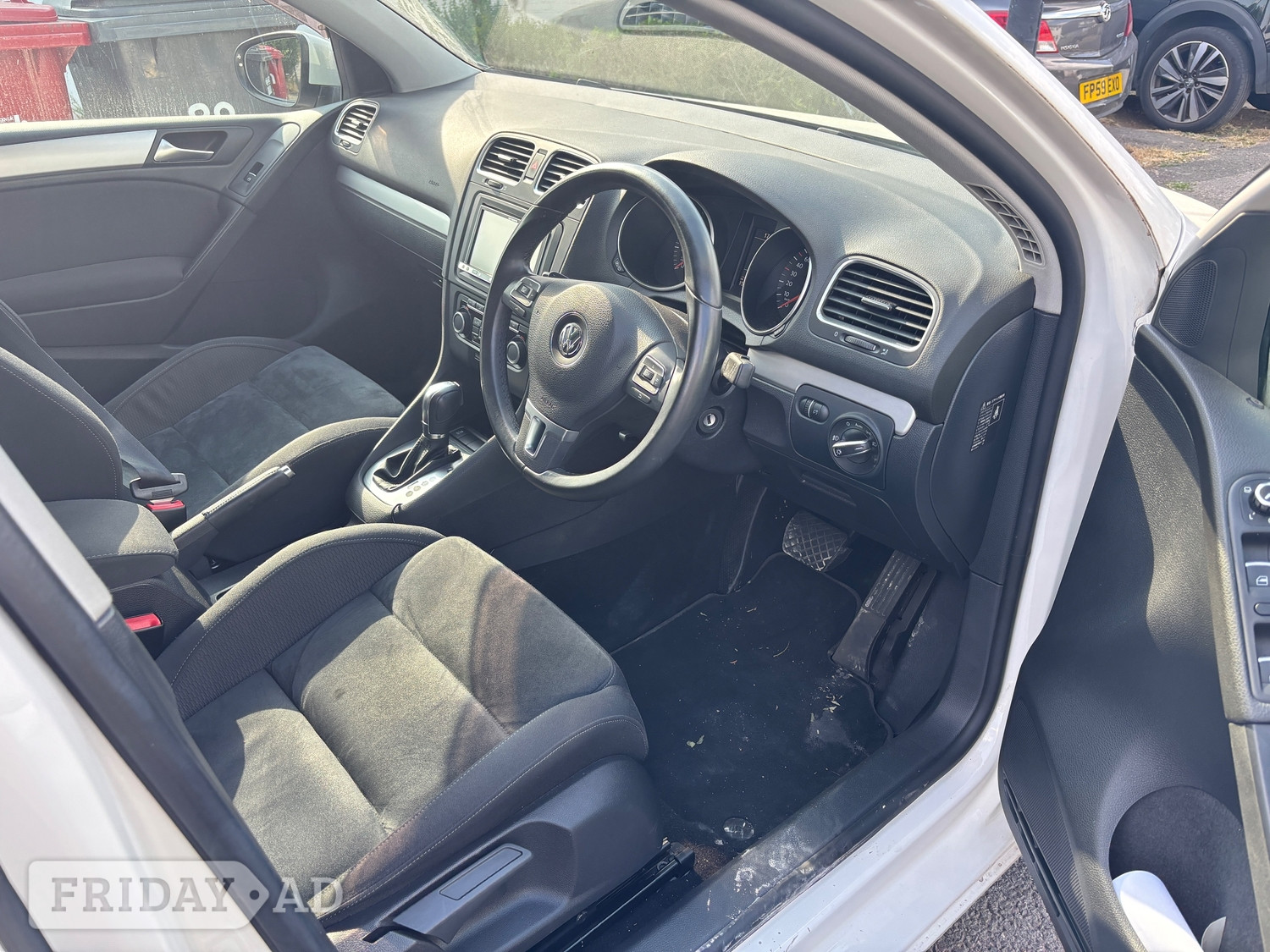 Volkswagen Golf Slough