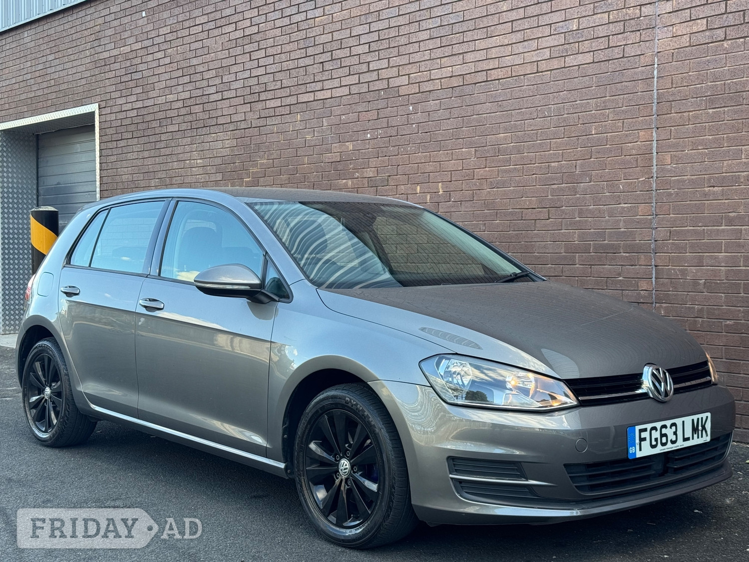 Volkswagen Golf 2013 - Cars