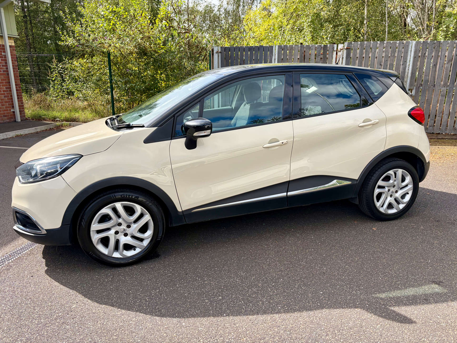 Renault Captur 2016 - Cars